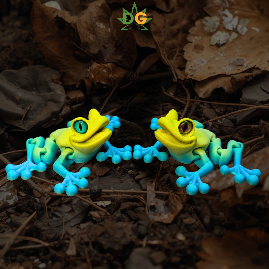 Color Shifting Tree Frog Flexi - 3D Printed Frog with Glass Eyes