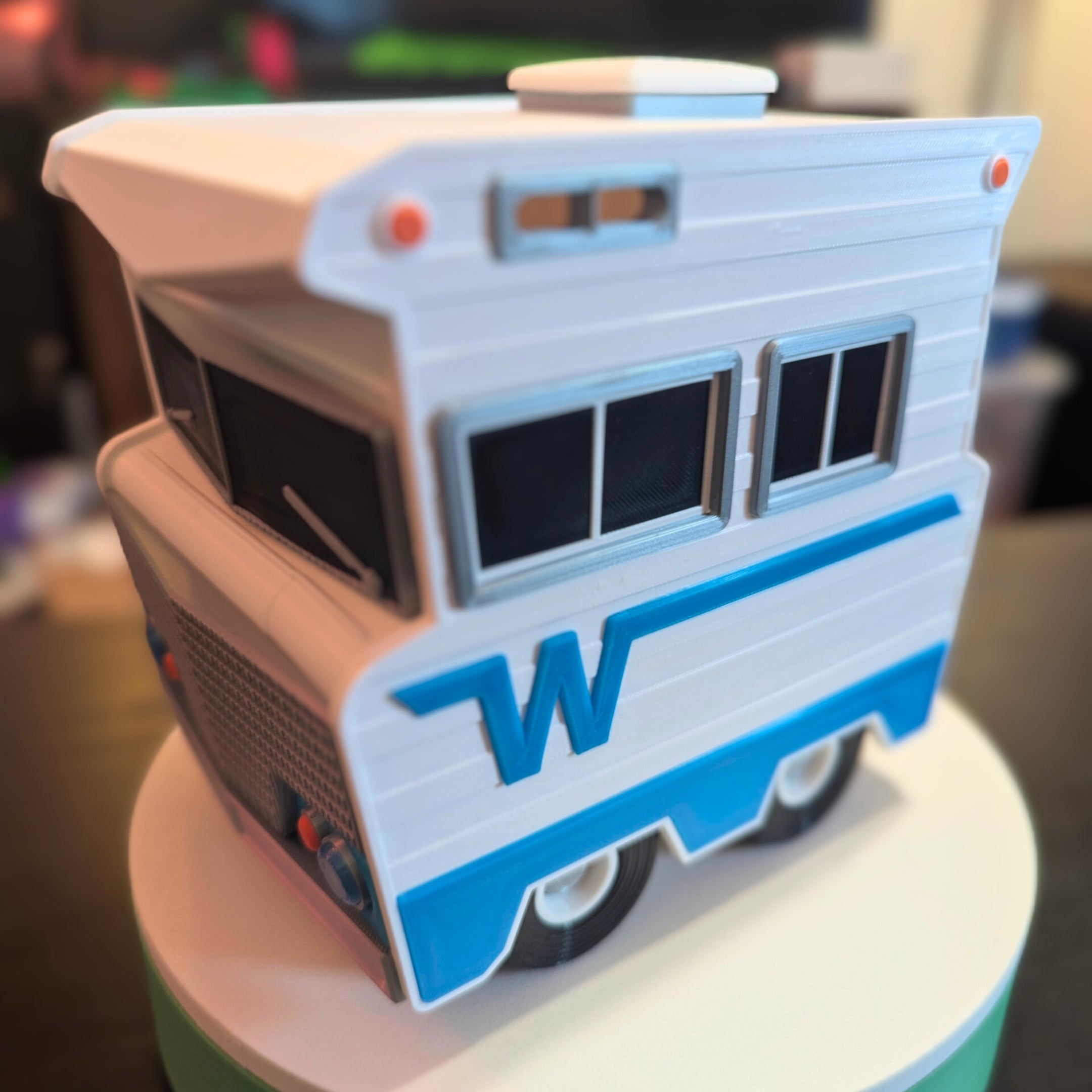 Roam Sweet Home: The Winnebago RV Birdhouse