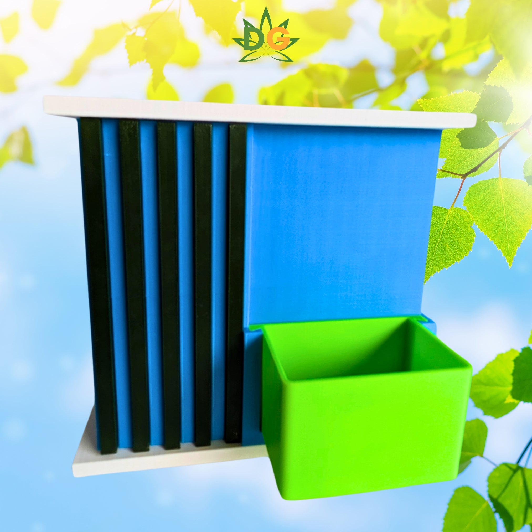 The Mid-Century Modern PETG Birdhouse - A Fusion of Style and Sanctuary