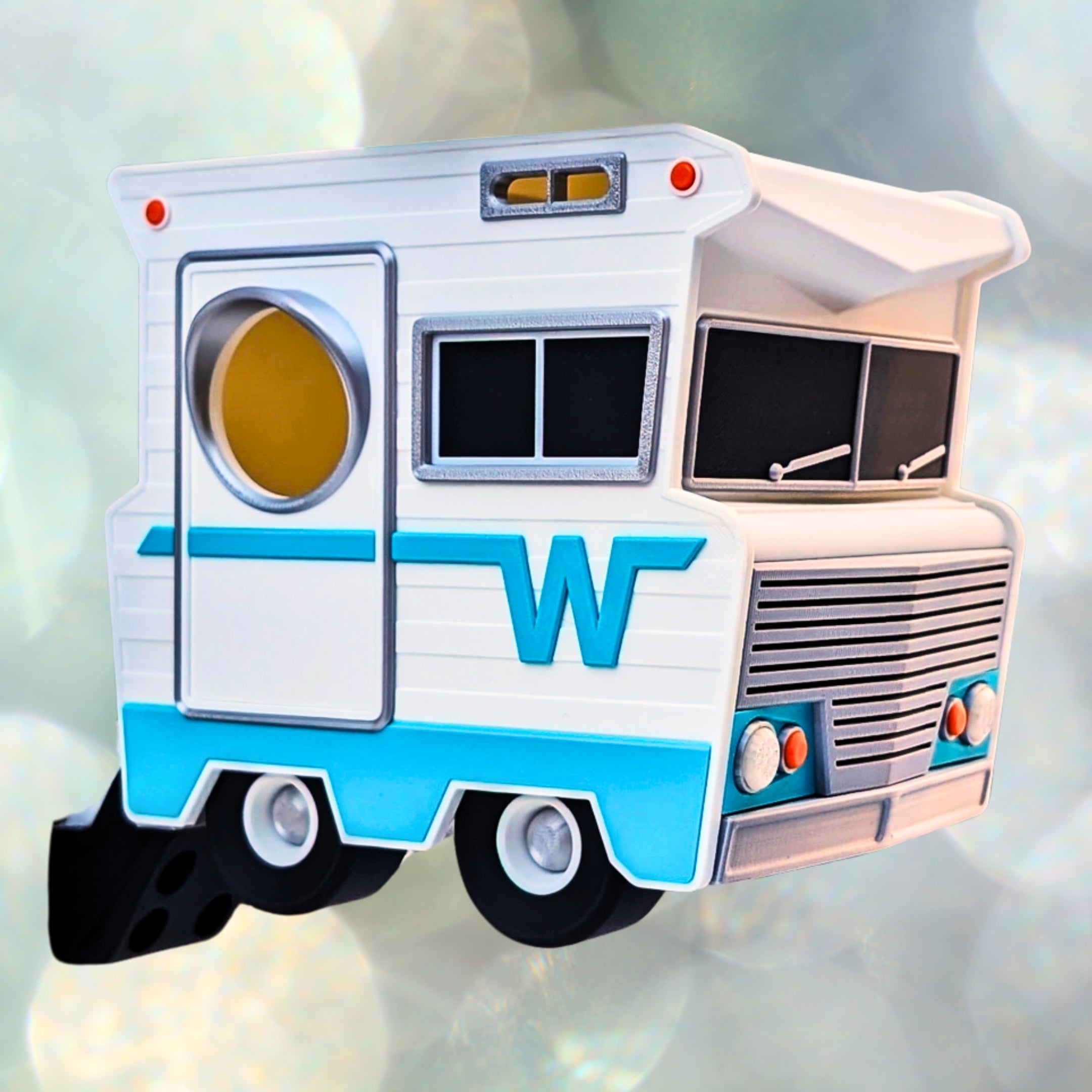 Roam Sweet Home: The Winnebago RV Birdhouse