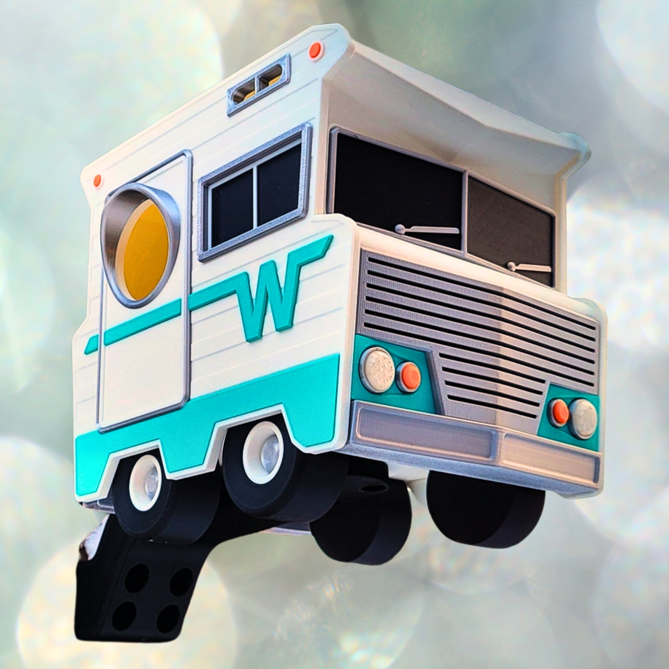 Roam Sweet Home: The Winnebago RV Birdhouse